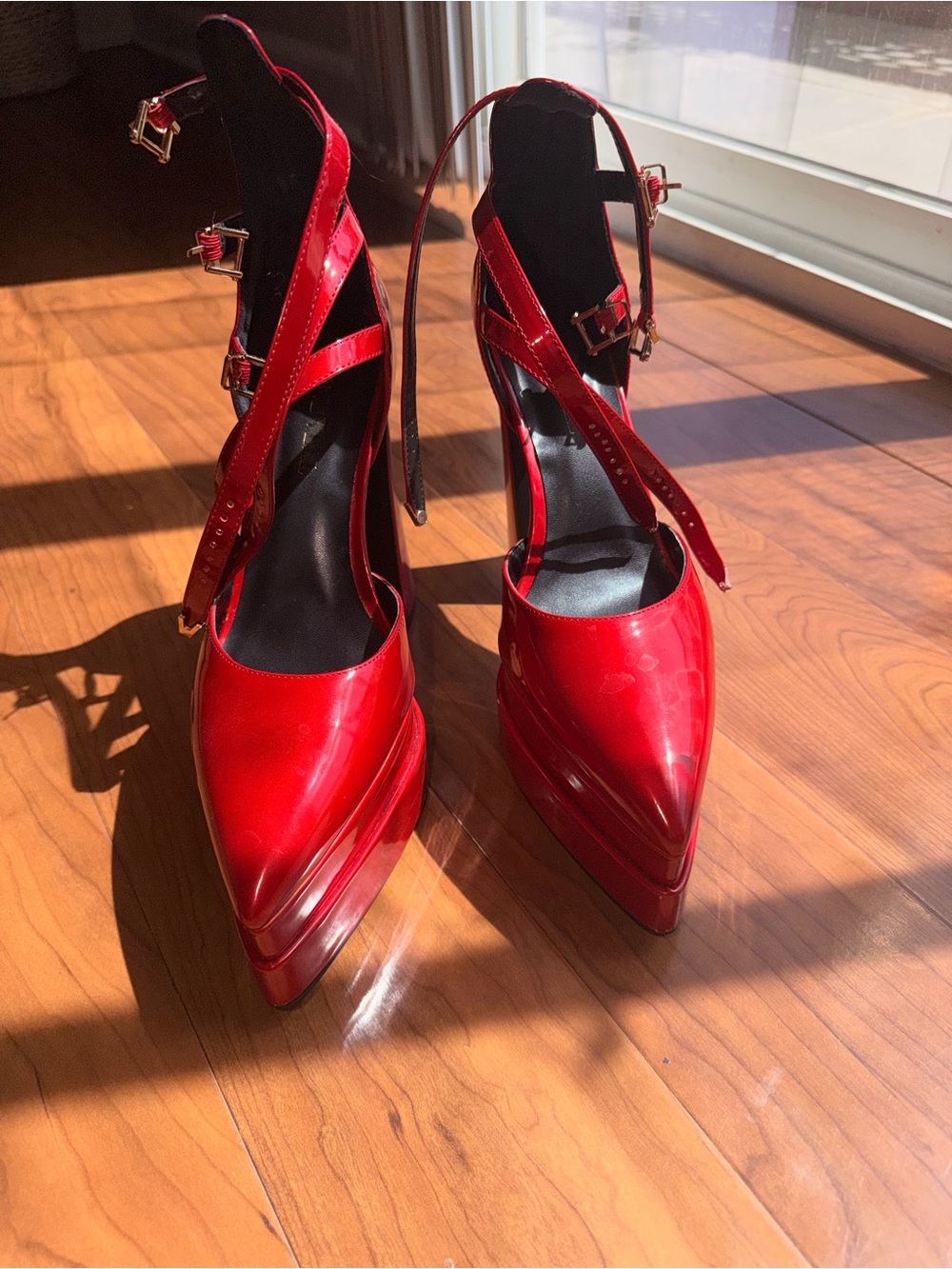 Red Patent Platform Heels Multi-Strap Buckle Pointed Toe Chunky Heel Size 8